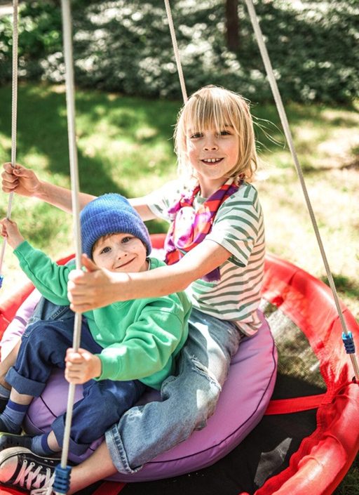 Bini, sittpuff utomhus, Lily