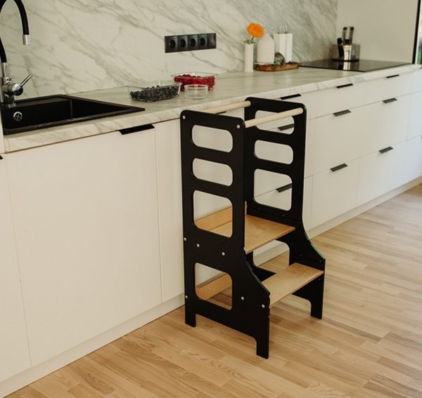 Duck Woodworks, Justerbar hjälpa till pall, svart/natur