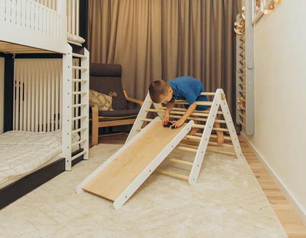 Duck Woodworks, Klättertriangel med rutschkana, vit/natur