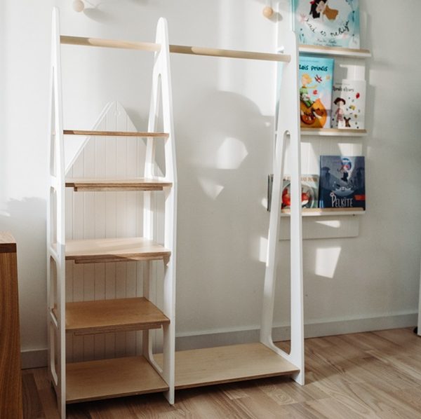 Duck Woodworks, garderob klädstång med hyllor, vit/natur