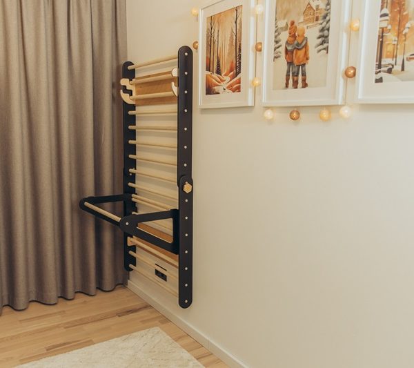 Duck Woodworks, Klättertriangel ribbstol, svart/natur