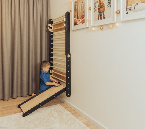 Duck Woodworks, Klättertriangel ribbstol rutschkana, svart/natur