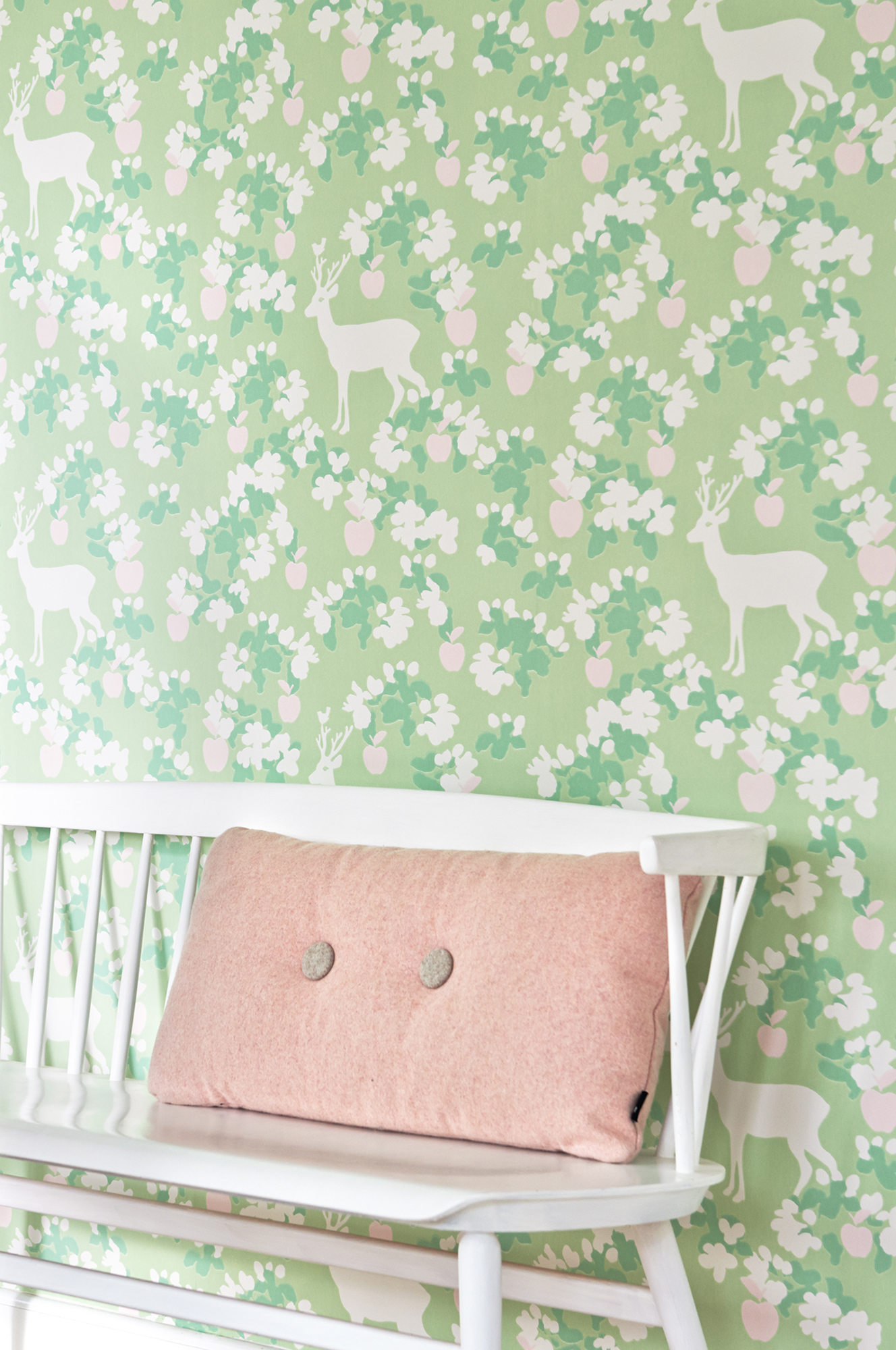 Majvillan, tapet till barnrummet Apple garden, grön - Bild 2