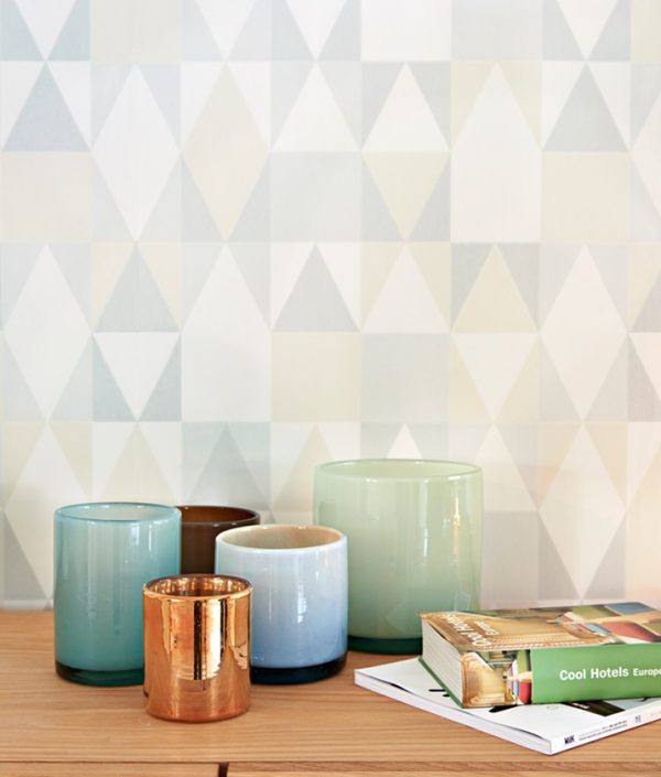 Majvillan, tapet till barnrummet Alice, grå