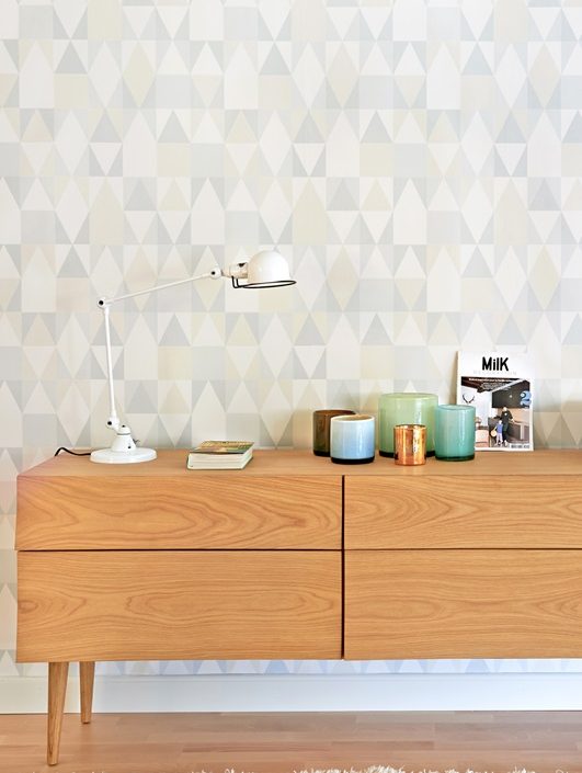 Majvillan, tapet till barnrummet Alice, grå