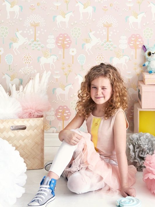 Majvillan, tapet till barnrummet True unicorns, rosa