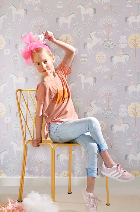 Majvillan, tapet till barnrummet True unicorns, lila - Bild 2