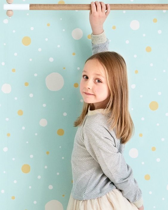 Majvillan, tapet till barnrummet Confetti, turkos