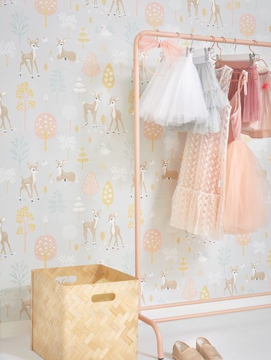 Majvillan, tapet till barnrummet Golden woods, soft grey
