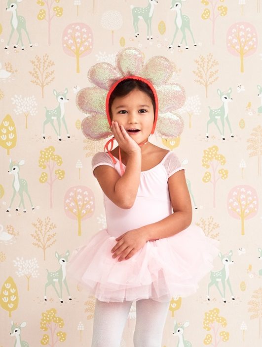 Majvillan, tapet till barnrummet Golden woods, sweet pink