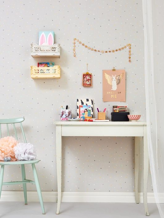 Majvillan, tapet till barnrummet Stardust, soft grey