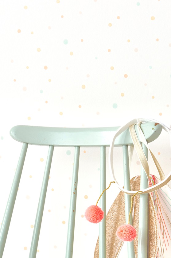 Majvillan, tapet till barnrummet Stardust, shimmering white - Bild 5