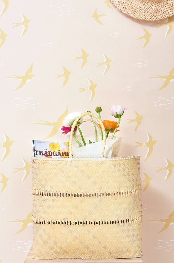 Majvillan, tapet till barnrummet Follow the wind, sunny pink