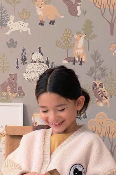 Majvillan, tapet till barnrummet Deep forest, mystic grey - Bild 2