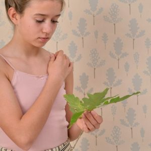 Majvillan, tapet till barnrummet Oak, nature beige