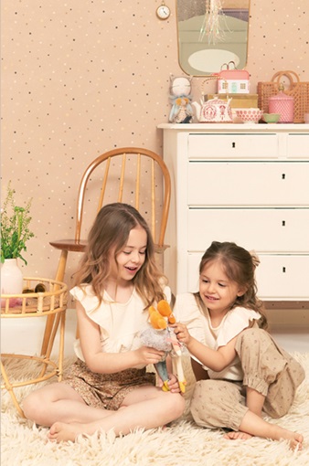 Majvillan, tapet till barnrummet Stardust, shimmering pink - Bild 3