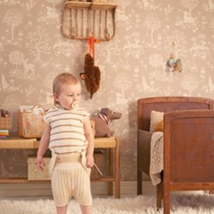 Majvillan, tapet till barnrummet Summer fields, soft brown