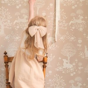 Majvillan, tapet till barnrummet Summer fields, dusty pink