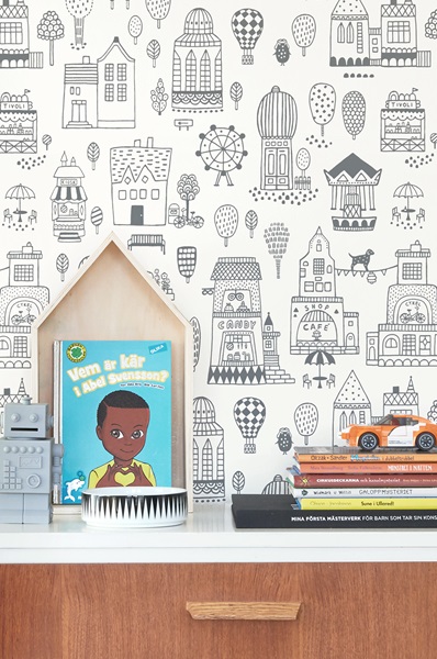 Majvillan, tapet till barnrummet Small town, soft black