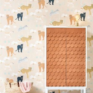 Majvillan, tapet till barnrummet Black panther, creamy orange