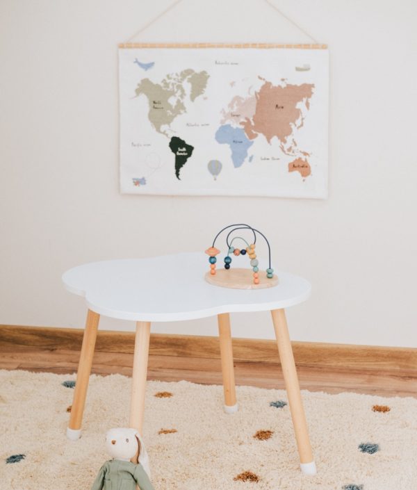 Babylove- bord till barnummet, vit moln