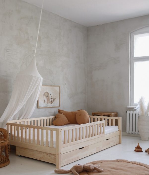 Natur stor barnsäng Lisa 140x200 cm med utdragbar undersäng