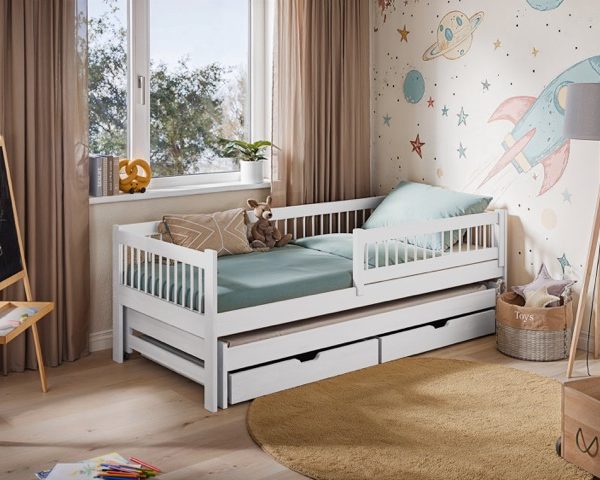 Barnsäng Solvi med utdragbar säng och förvaringslådor