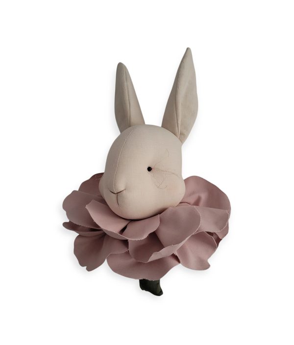 Väggdekoration, Kanin med puderfärgade blommor