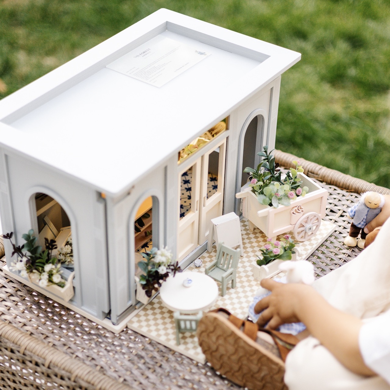 La Fleuriste de Camille – Miniatyrblomsteraffär i trä - Bild 20