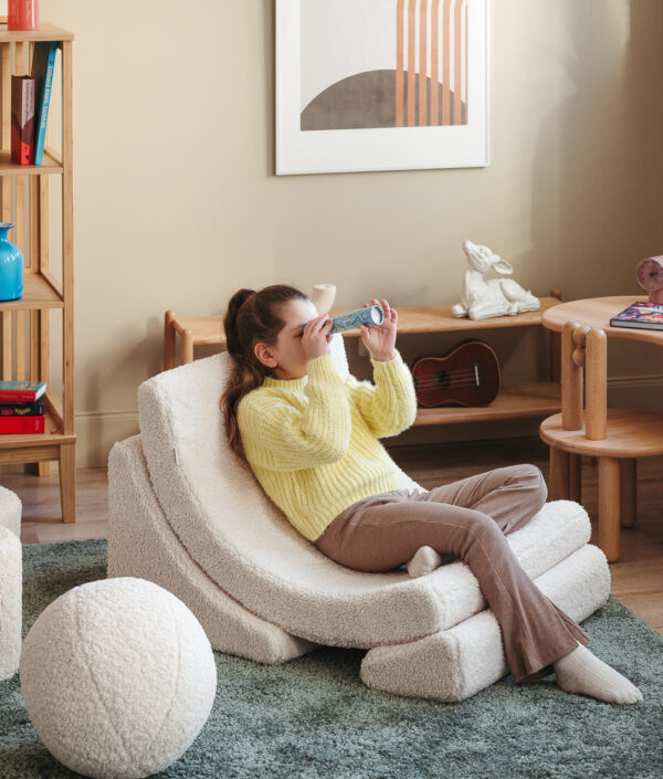 The Moon Chair i teddytyg - Modulär månfotölj till barnrummet