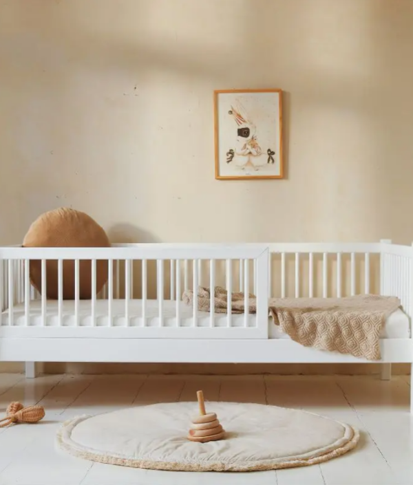 Babylove barnsäng med fallskydd 'Asta' - 80x160