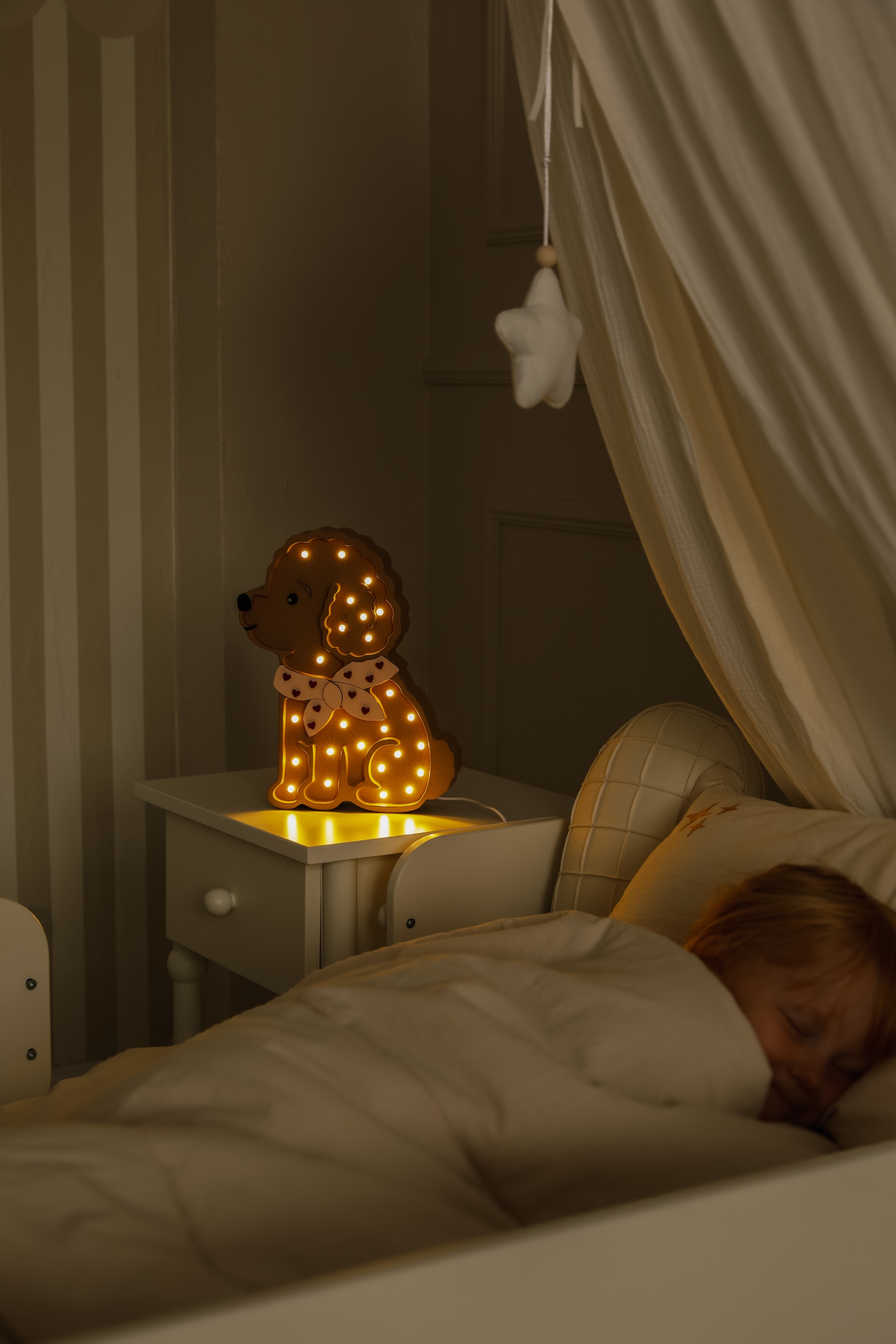 Little Lights, Nattlampa till barnrummet, Pudel Hund Lotta | Rosa - Bild 4
