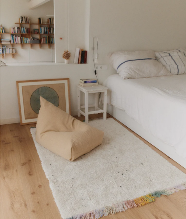 Lorena Canals, sittpuff light honey